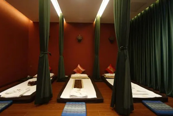 上海徐汇区泰式按摩的被动瑜伽：当身体被折叠成诗